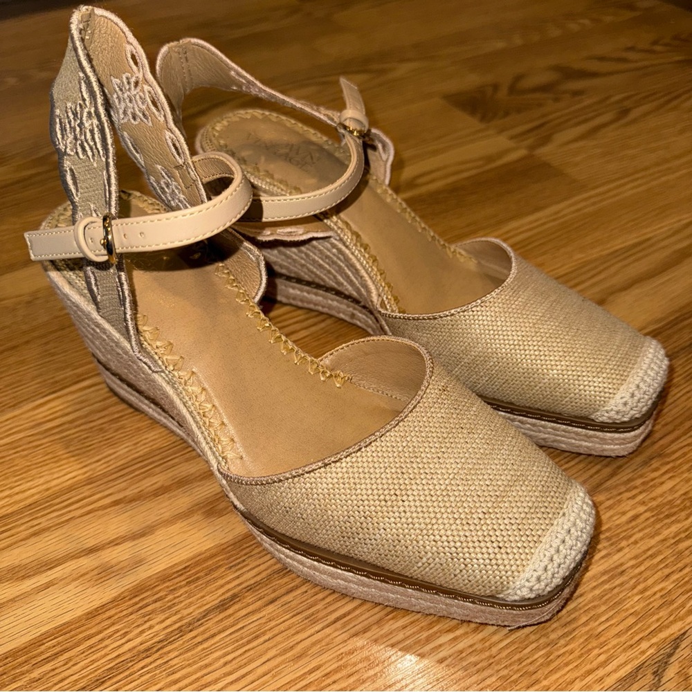 Crown Vintage Eyelet Detail Tan Espadrille 4” Wedges Size‎ 9.5 M